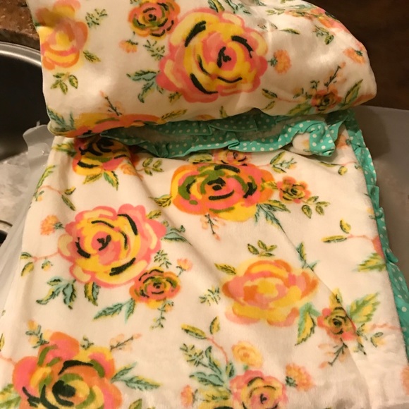 Final Price! πMatilda Jane New Arrival Blanket!π - Picture 3 of 4
